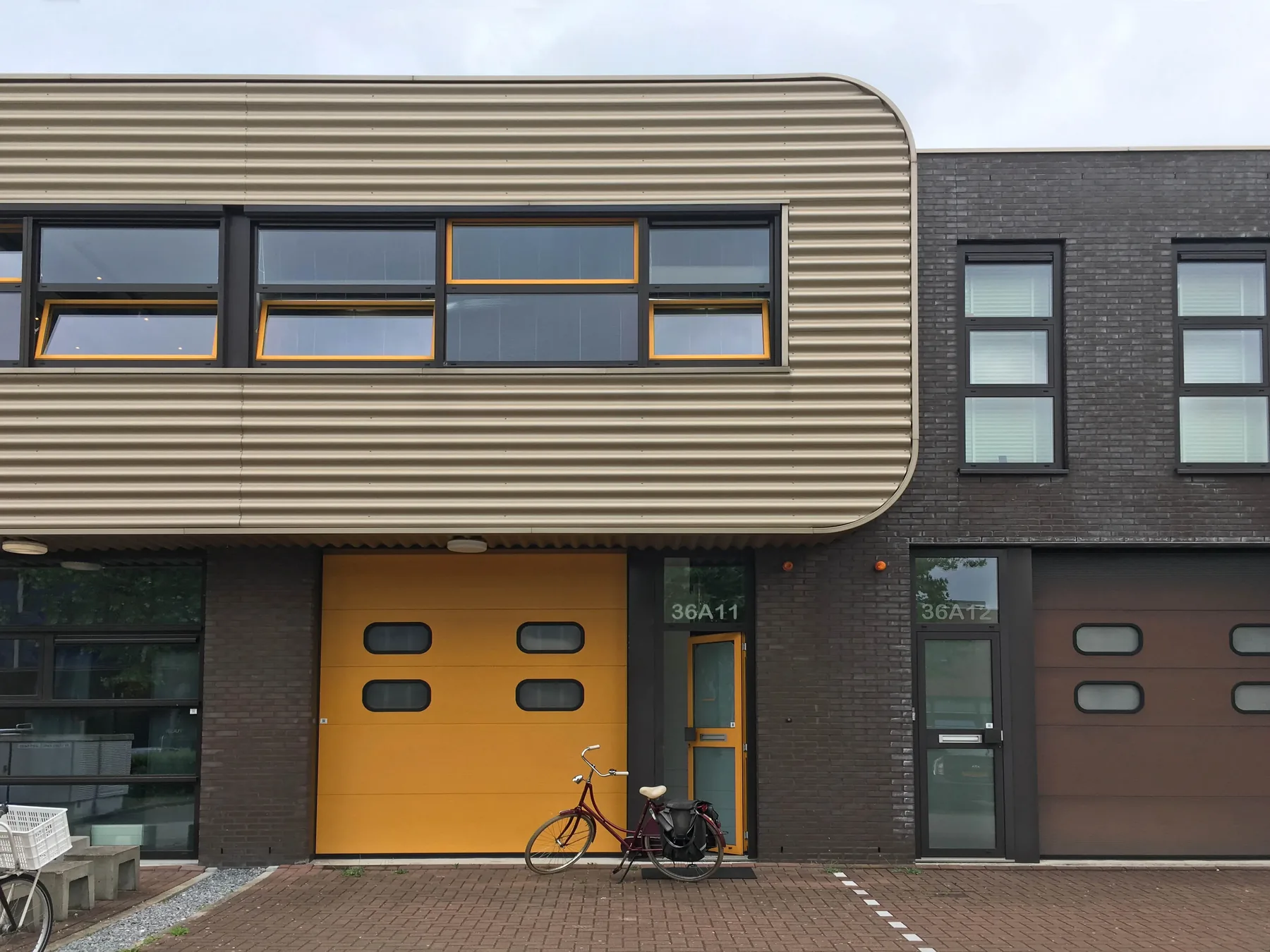 Buitenzijde van de gitaarleslocatie in Alphen aan den Rijn